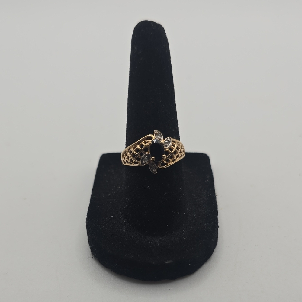 14k Gold Ring with Black Onyx Stone and Diamonds